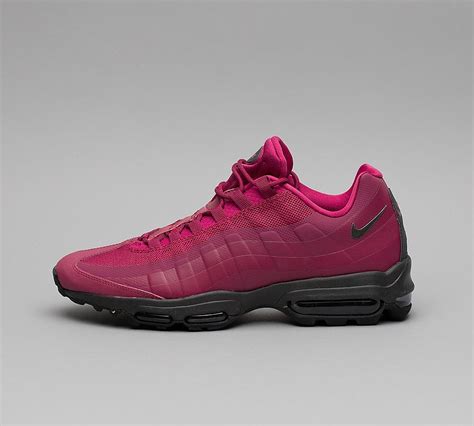 nike air max 95 ultra essential trainer noble red black|Air Max 95 essential difference.